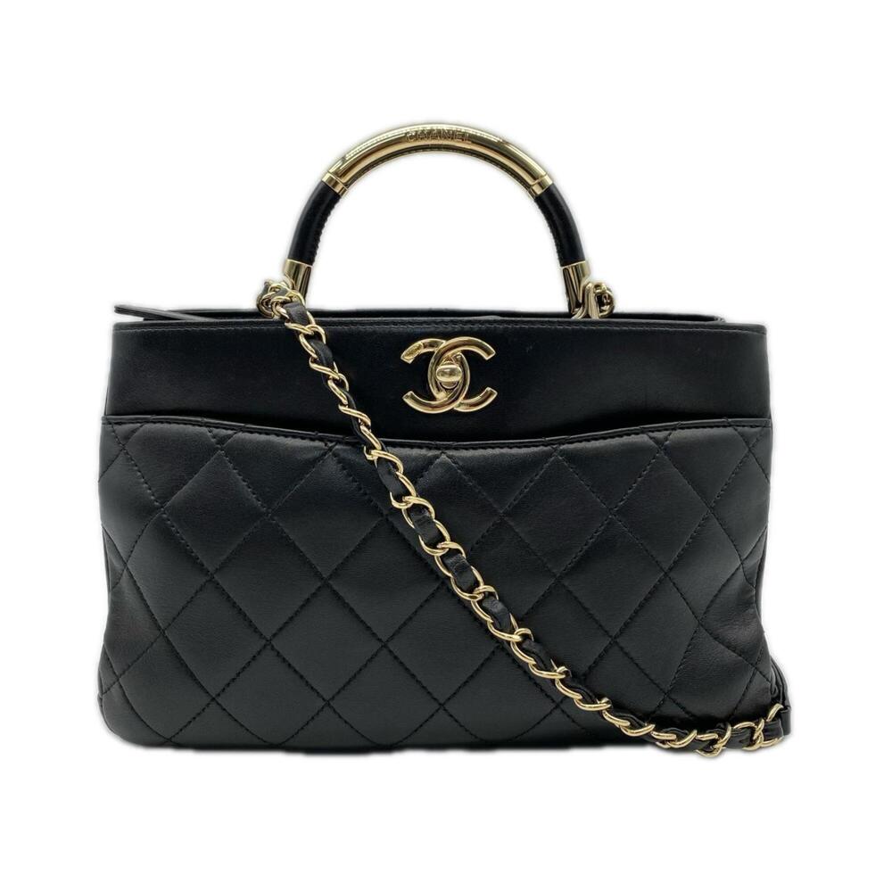 CHANEL MatelassΓ© Turnlock Handbag, Black and Gold, Lambskin, Women's